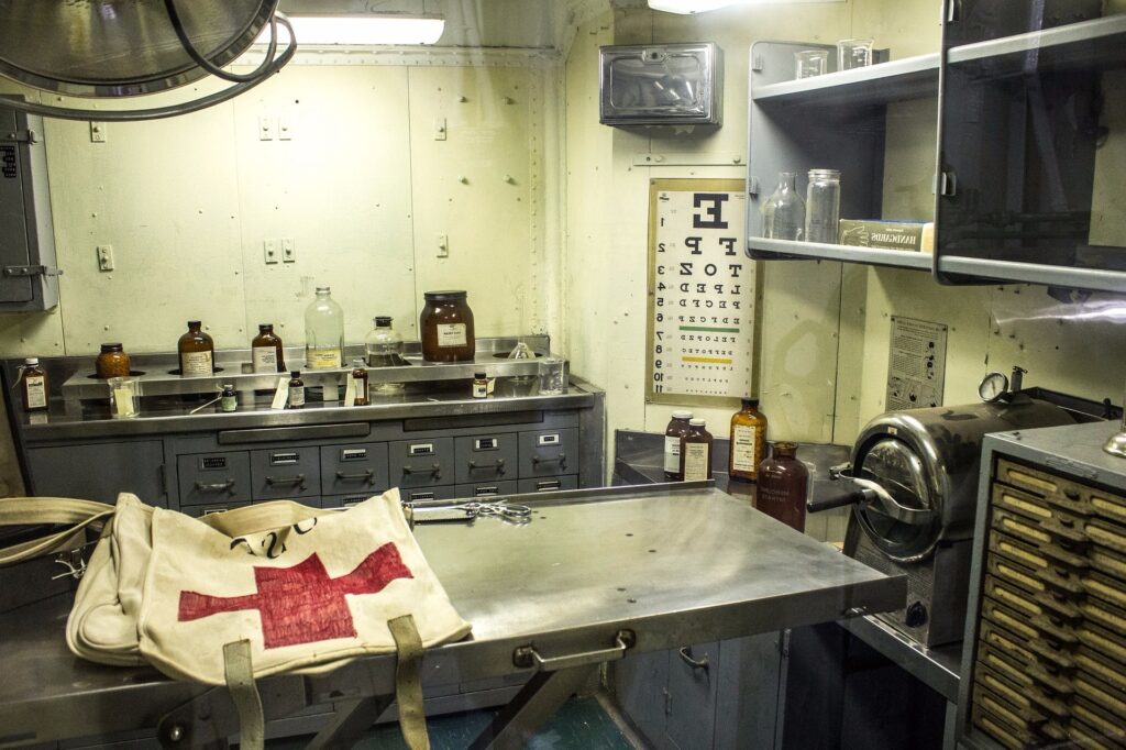 sala-curas-enfermeria-militar-1.jpg